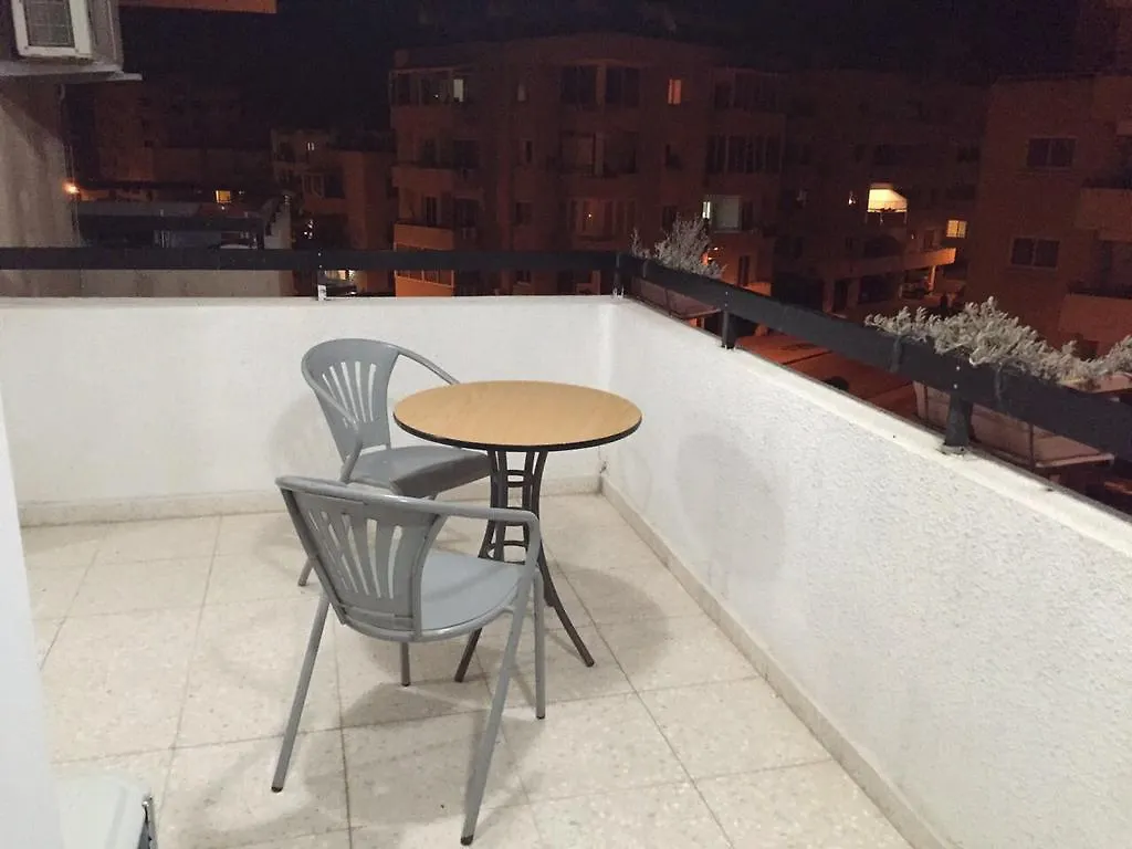 Mavros Court Apartment Larnaca